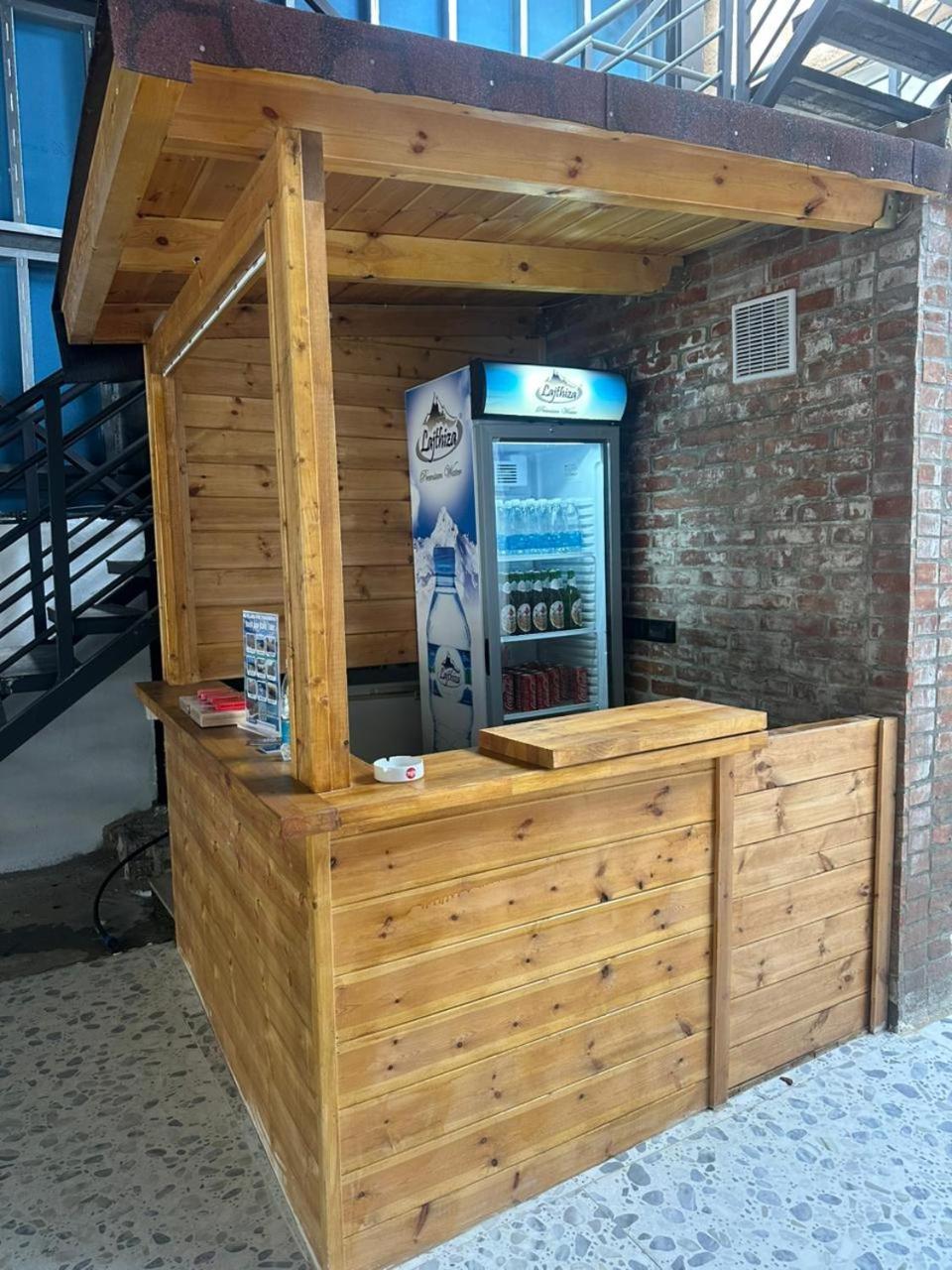 Vega 43 Hostel Sarandë 外观 照片